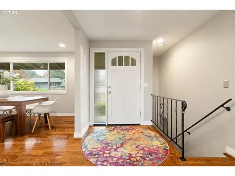 2125 SW Warwick Avenue Portland OR 97225