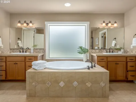 7760 SW Hyland Way Beaverton OR 97008