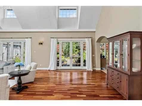 9460 SW Inverness Way Beaverton OR 97007
