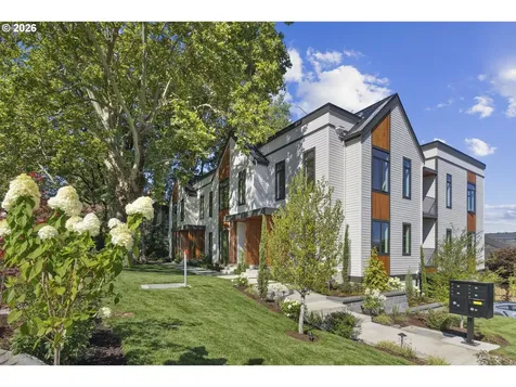 703 1st Street Lake Oswego OR 97034
