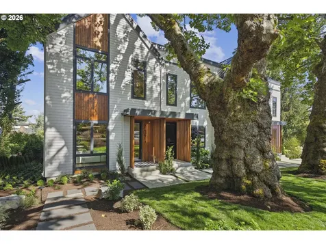 703 1st Street Lake Oswego OR 97034