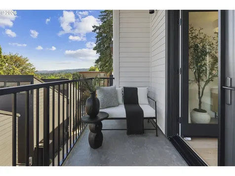 703 1st Street Lake Oswego OR 97034