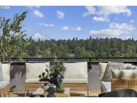 703 1st Street Lake Oswego OR 97034