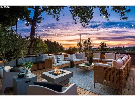 703 1st Street Lake Oswego OR 97034