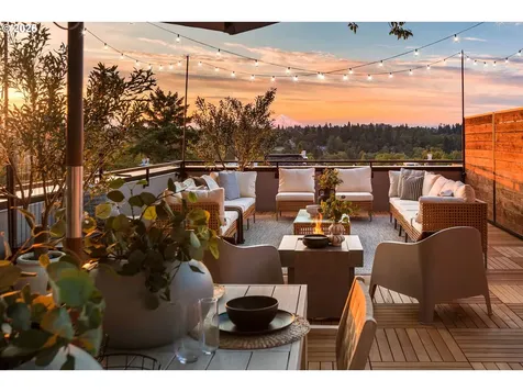 703 1st Street Lake Oswego OR 97034
