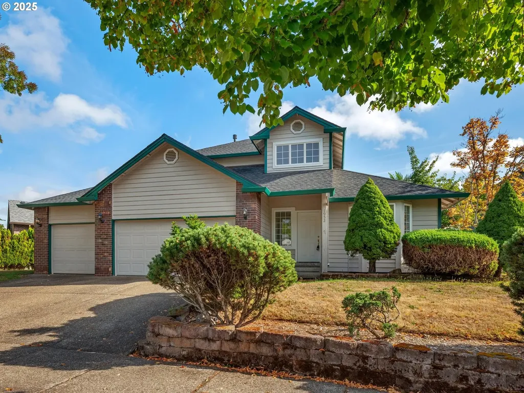 1952 NE 51st Avenue Hillsboro OR 97124