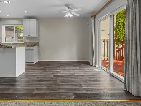 1952 NE 51st Avenue Hillsboro OR 97124