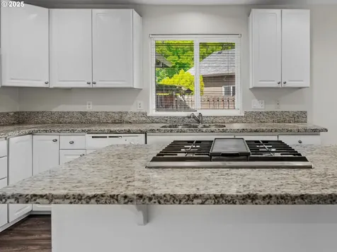 1952 NE 51st Avenue Hillsboro OR 97124