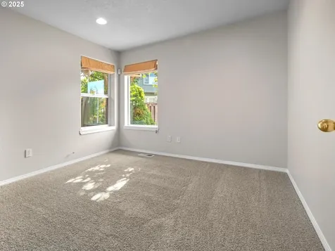 1952 NE 51st Avenue Hillsboro OR 97124