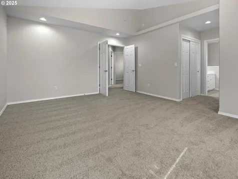 1952 NE 51st Avenue Hillsboro OR 97124