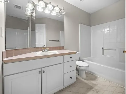 1952 NE 51st Avenue Hillsboro OR 97124