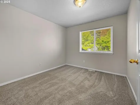 1952 NE 51st Avenue Hillsboro OR 97124