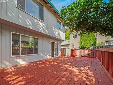 1952 NE 51st Avenue Hillsboro OR 97124