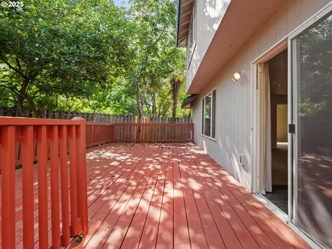 1952 NE 51st Avenue Hillsboro OR 97124