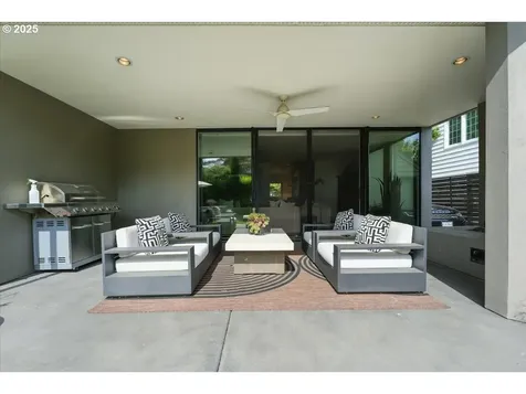 7338 N Chase Avenue Portland OR 97217