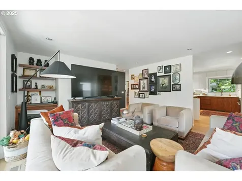 7338 N Chase Avenue Portland OR 97217