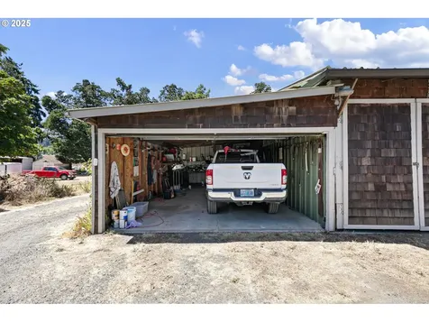 78688 Sears Road Cottage Grove OR 97424