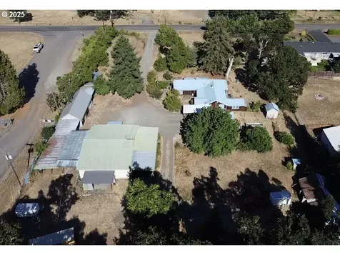 78688 Sears Road Cottage Grove OR 97424