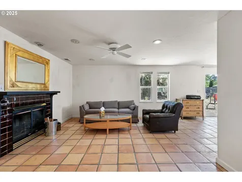 78688 Sears Road Cottage Grove OR 97424