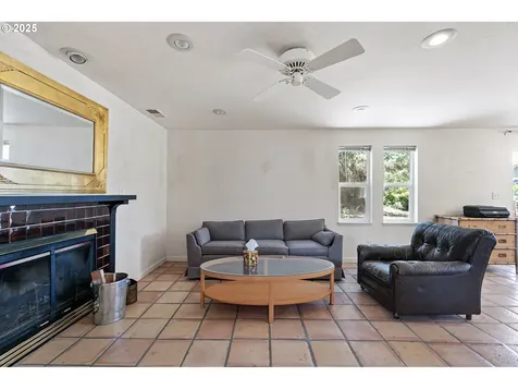 78688 Sears Road Cottage Grove OR 97424
