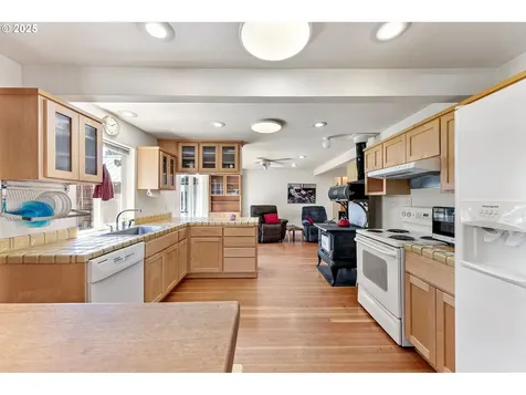 78688 Sears Road Cottage Grove OR 97424