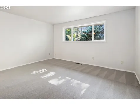 2547 SE Mariposa Court Hillsboro OR 97123