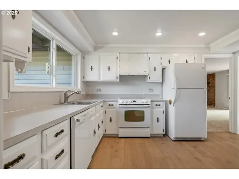 2547 SE Mariposa Court Hillsboro OR 97123