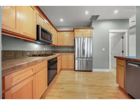15675 SW Beverly Beach Court Beaverton OR 97007
