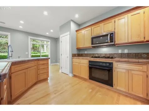 15675 SW Beverly Beach Court Beaverton OR 97007