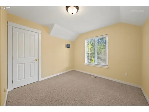 15675 SW Beverly Beach Court Beaverton OR 97007