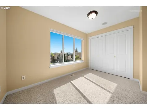 15675 SW Beverly Beach Court Beaverton OR 97007