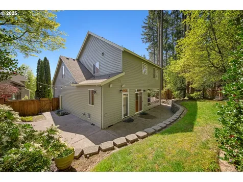 15675 SW Beverly Beach Court Beaverton OR 97007