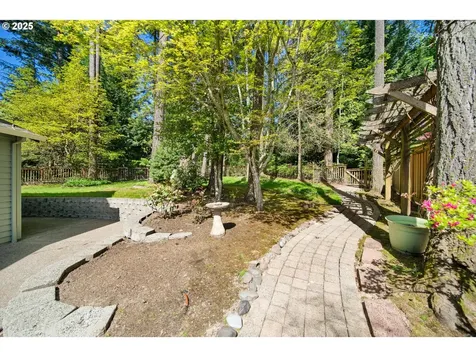 15675 SW Beverly Beach Court Beaverton OR 97007