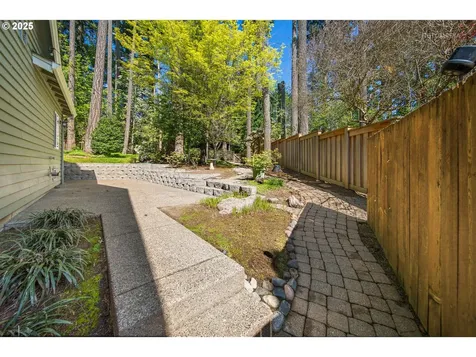 15675 SW Beverly Beach Court Beaverton OR 97007