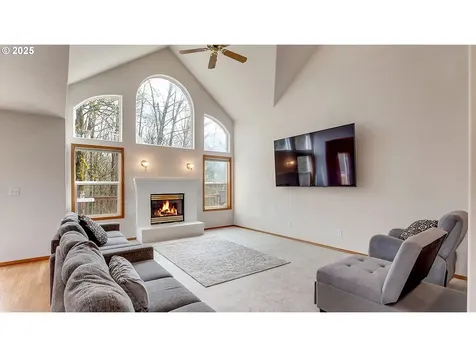 13262 Royal Avenue Oregon City OR 97045