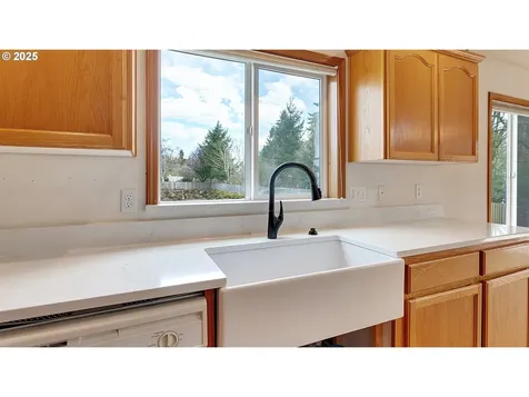 13262 Royal Avenue Oregon City OR 97045