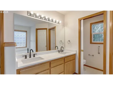 13262 Royal Avenue Oregon City OR 97045