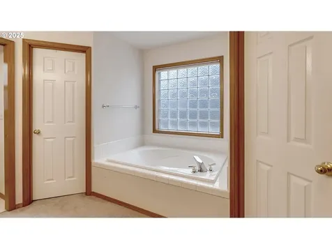 13262 Royal Avenue Oregon City OR 97045