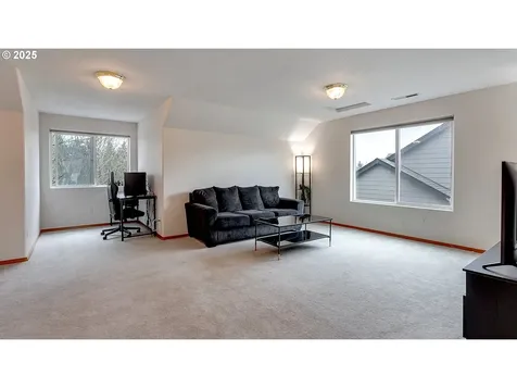 13262 Royal Avenue Oregon City OR 97045