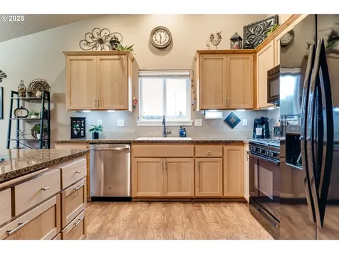 966 Creswood Drive Creswell OR 97426