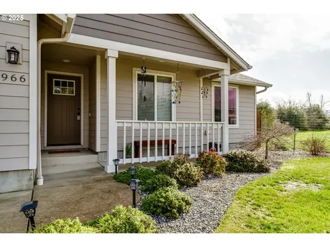 966 Creswood Drive Creswell OR 97426