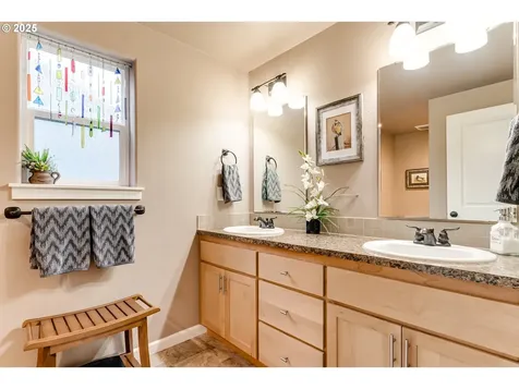 966 Creswood Drive Creswell OR 97426