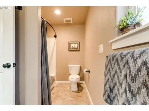 966 Creswood Drive Creswell OR 97426