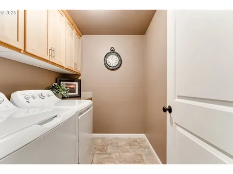 966 Creswood Drive Creswell OR 97426
