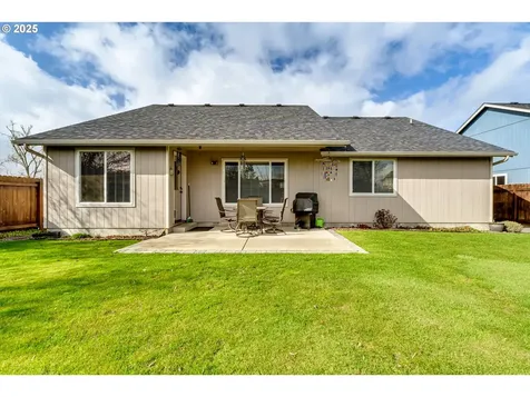 966 Creswood Drive Creswell OR 97426