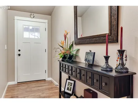 966 Creswood Drive Creswell OR 97426