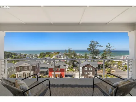 2528 SW Coral Avenue Lincoln City OR 97367