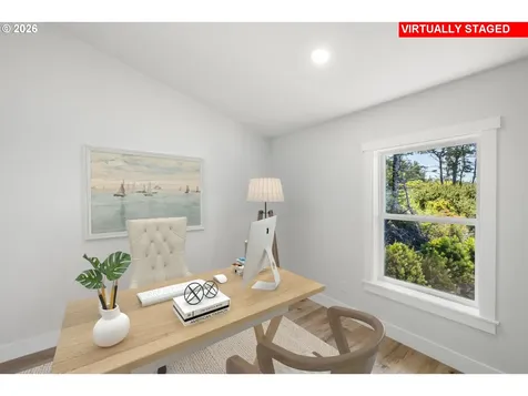 2528 SW Coral Avenue Lincoln City OR 97367