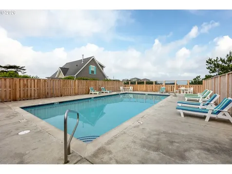2528 SW Coral Avenue Lincoln City OR 97367