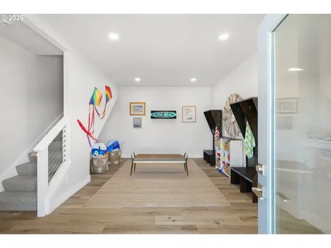 2528 SW Coral Avenue Lincoln City OR 97367